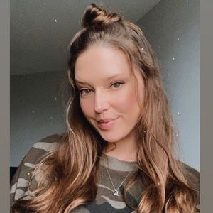 Meet your Posher, Lindsey